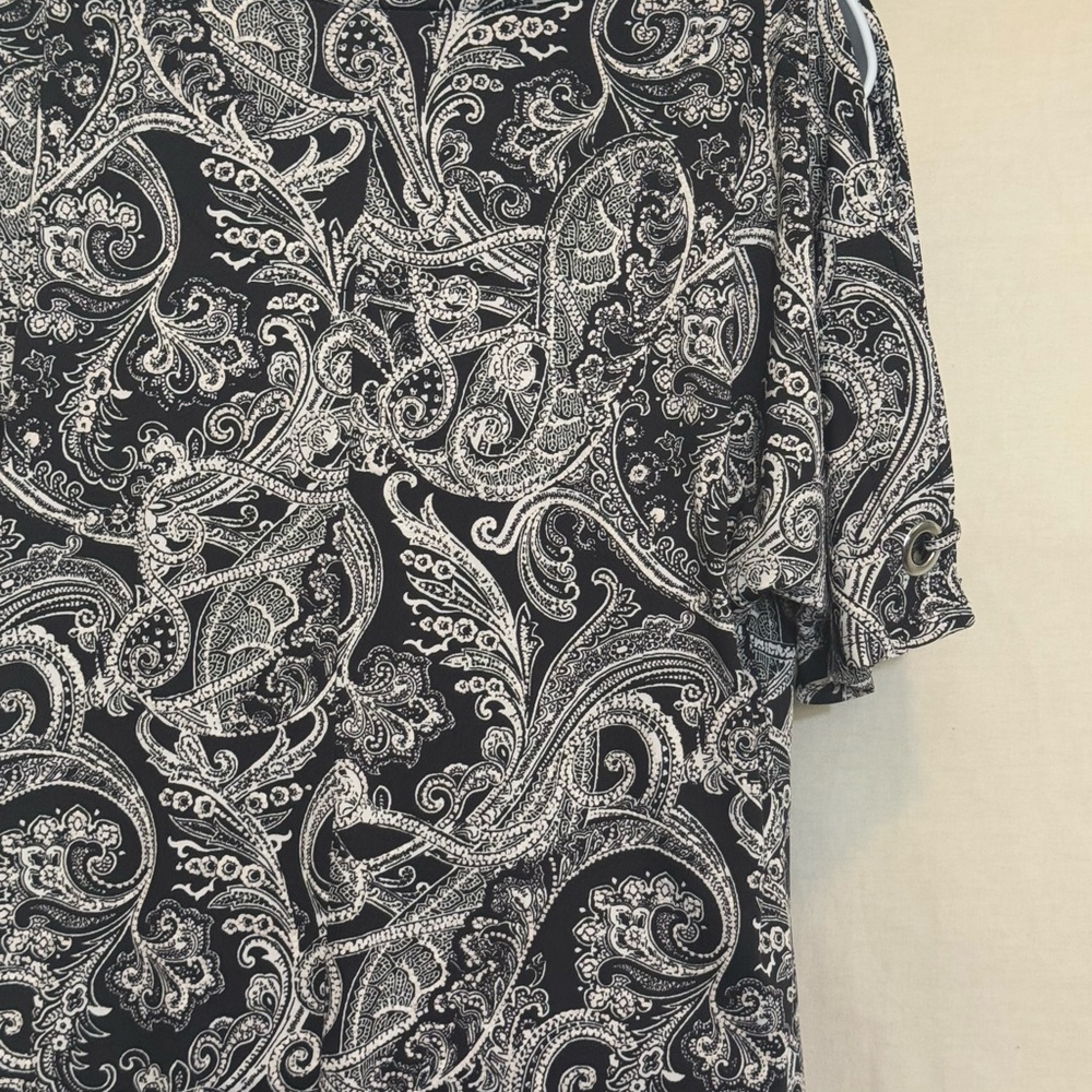 F-98 Cato Black & White Cold Shoulder High Low Short Sleeve Blouse Size S‎ - Picture 11 of 15